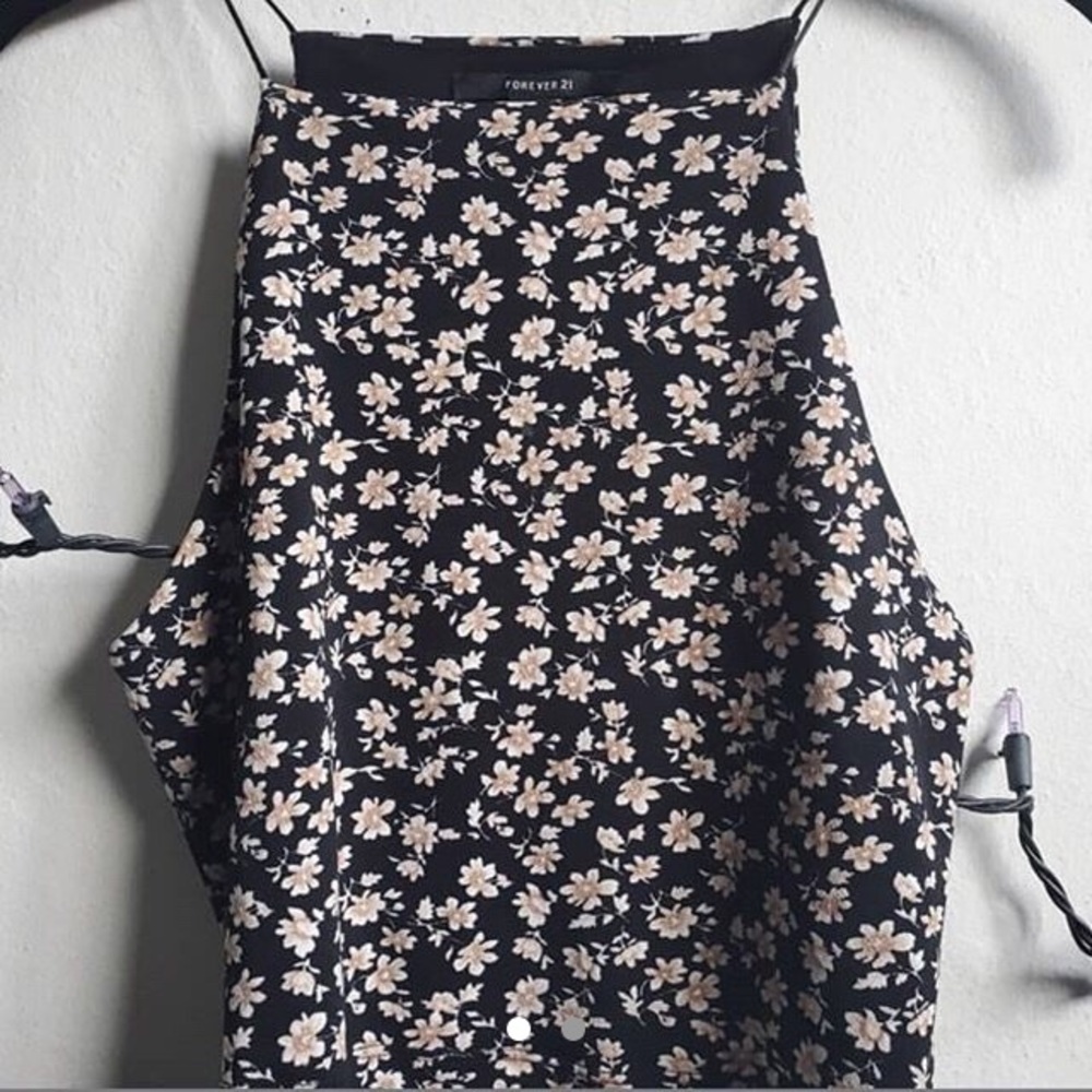 Floral crop tank top